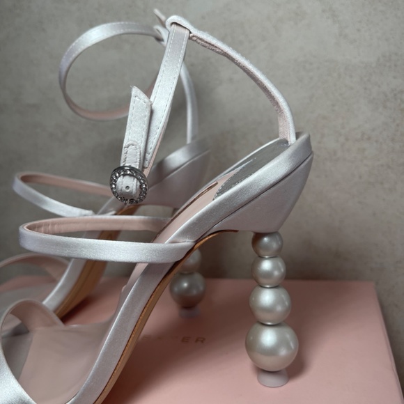 Sophia Webster Rosalind Pearl Satin Sculptured Heel Sandals - Picture 5 of 7